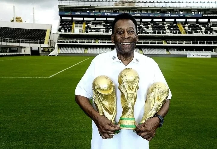 Cầu thủ Pelé Là báu vật của Quốc Gia